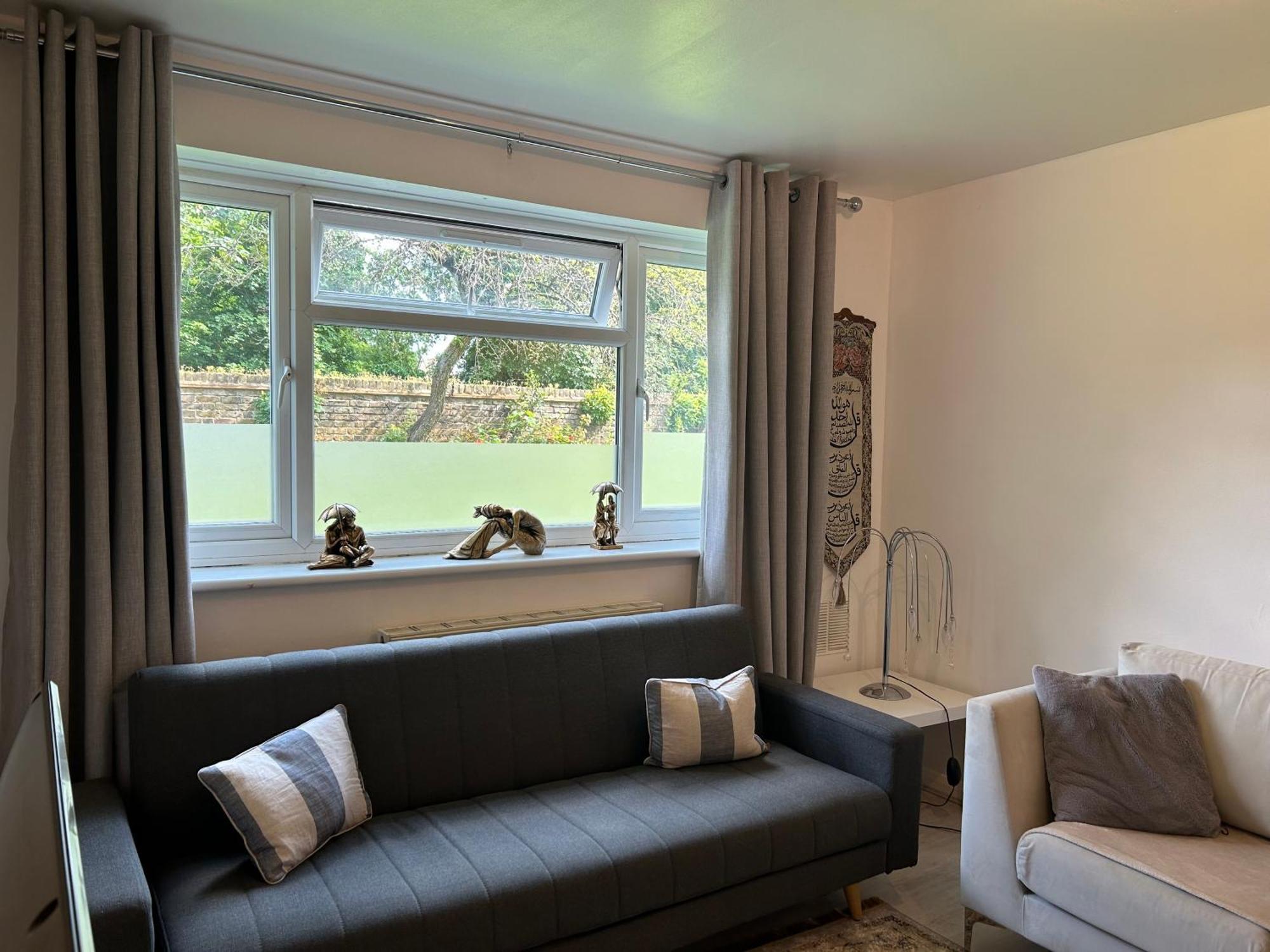 One Bedroom Flat In Chiswick W4 Londyn Zewnętrze zdjęcie